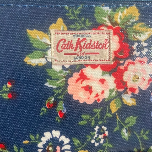 Cath Kidston London Wallet - Picture 3 of 8
